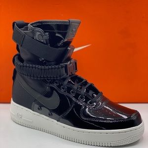 Nike Womens SF Air Force 1 Premium US 9 EU 40.5
